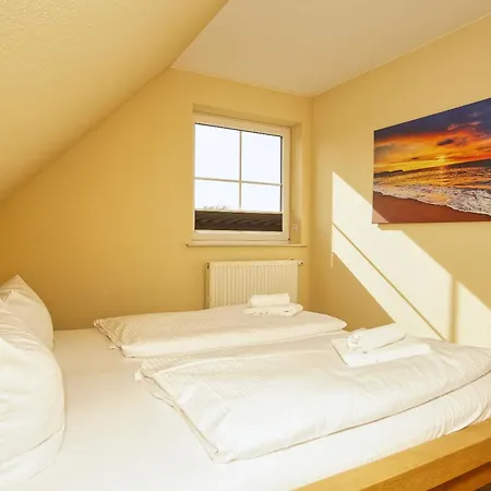Balkon Mit Meerblick, Gratis Nutzung Vom Ahoi Erlebnisbad Und Sauna In Sellin - Haus De Niege Wech 03 Apartment *
