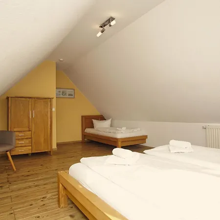 Apartment Balkon Mit Meerblick, Gratis Nutzung Vom Ahoi Erlebnisbad Und Sauna In Sellin - Haus De Niege Wech 03 Thiessow