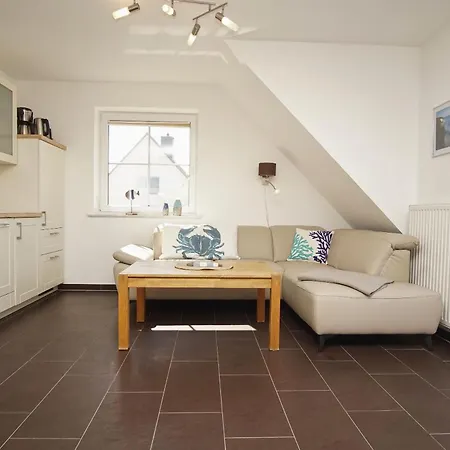Balkon Mit Meerblick, Gratis Nutzung Vom Ahoi Erlebnisbad Und Sauna In Sellin - Haus De Niege Wech 03 Apartment *